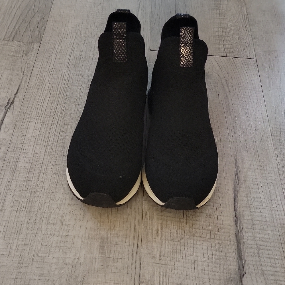 Women's Black Slip-On Sneakers - Picture 7 of 7